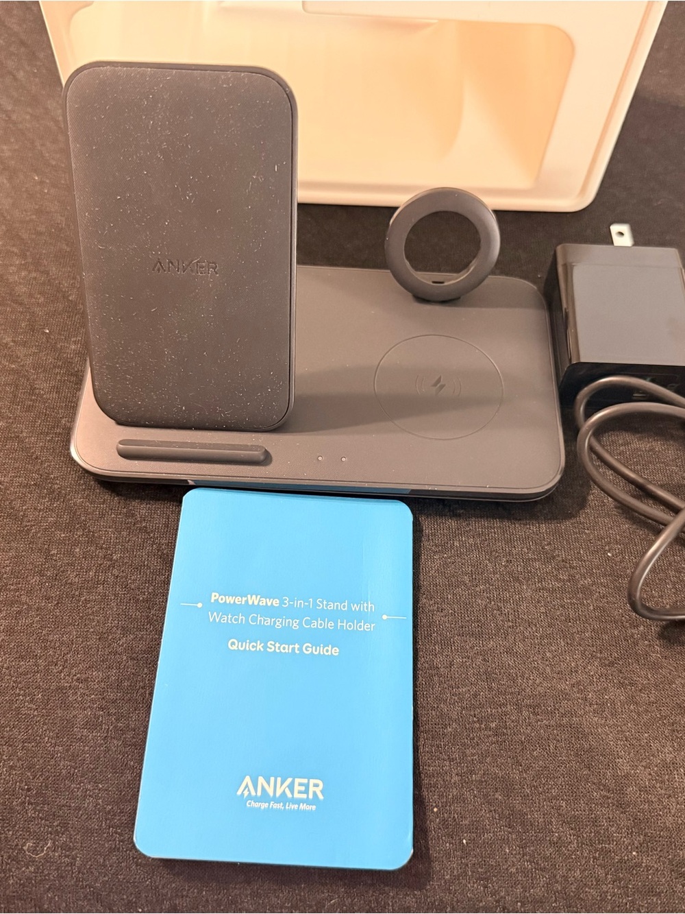 Anker 3-in-1 Charging Station - White and Blue Logo